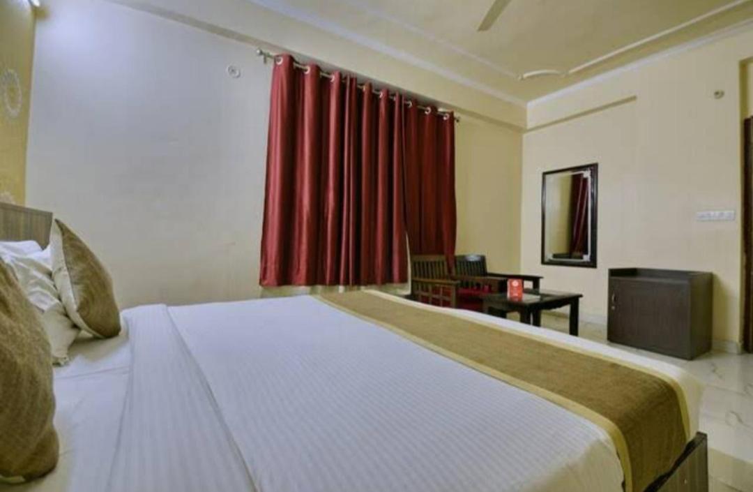 Sky Heights Hotel 3*