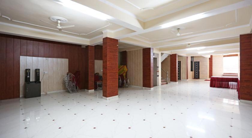 Sky Heights 3* Jaipur